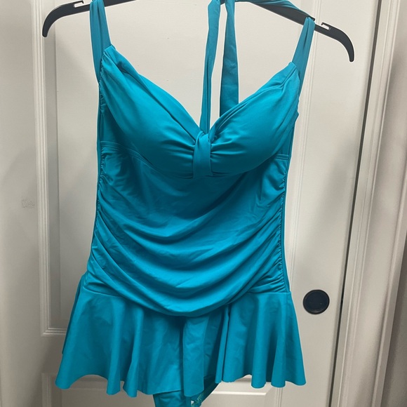 Chaps brand, Size 14, Turquoise, one piece bathing suit - Picture 2 of 10